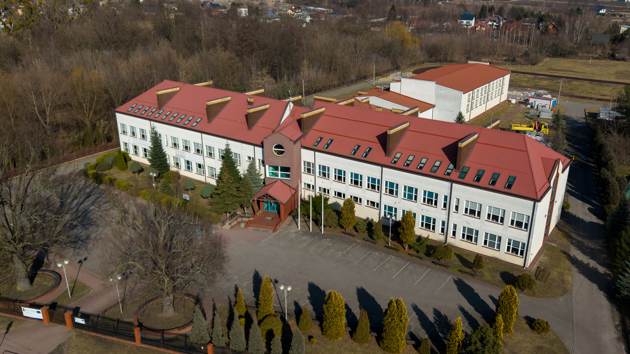 Termomodernizacja poprzez przebudowę budynku szkolnego przy ul. Tadeusza Kościuszki 25 w Wiskitkach